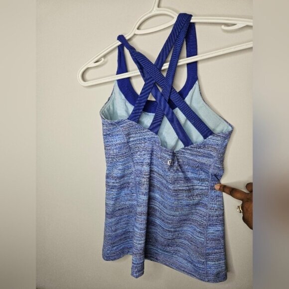 Lululemon Women'a Criss CrossTank Top With Built in Bra. Blue. Size 6 - Picture 5 of 12